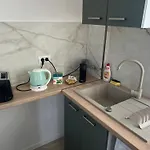 Apartment Sicant - Self Check-in *